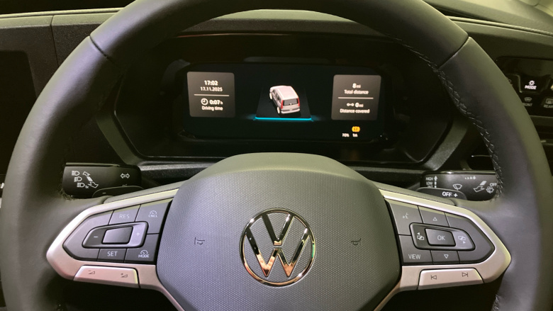 Volkswagen Caddy Cargo C20 Diesel 2.0 TDI 122PS Commerce Pro Van DSG [Tech Pack]